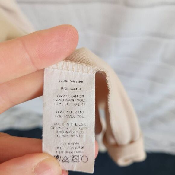 Show Me Your Mumu Women's Faith Maxi Dress Medium Show me the ring crisp - Picture 11 of 13